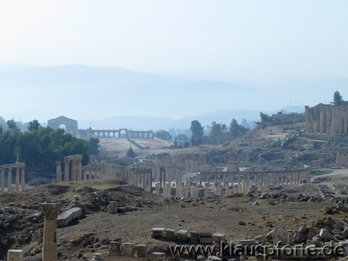 Jerasa, ovaler Platz, Zeustempel, Pferderennbahn und Hadrians Gate